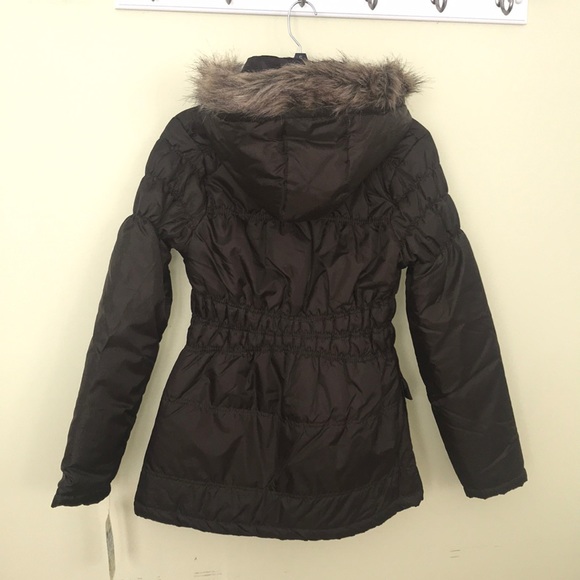 Macy’s green winter jacket faux fur NWT - Picture 4 of 4